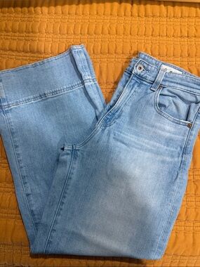 Light Wash AG Women’s Jeans - Classic High-Rise Straight Leg size 26
